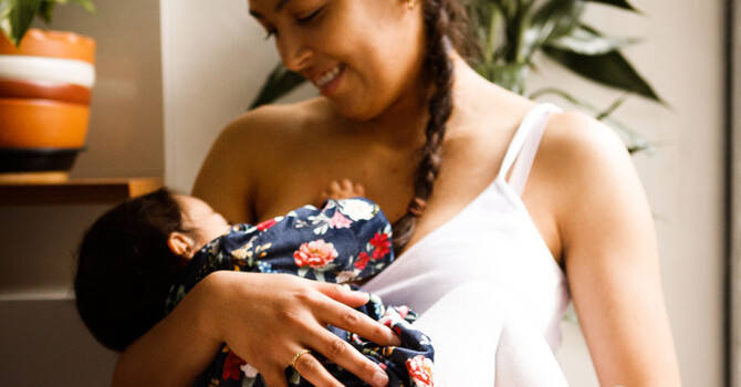 Clogged Ducts: Symptoms, Warning Signs, and How PBM Therapy Can Help image